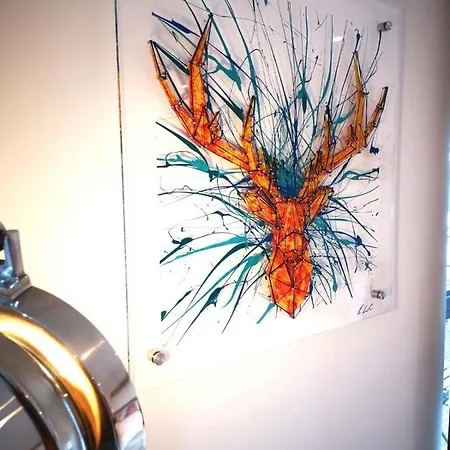 Riverside West End * Glasgow