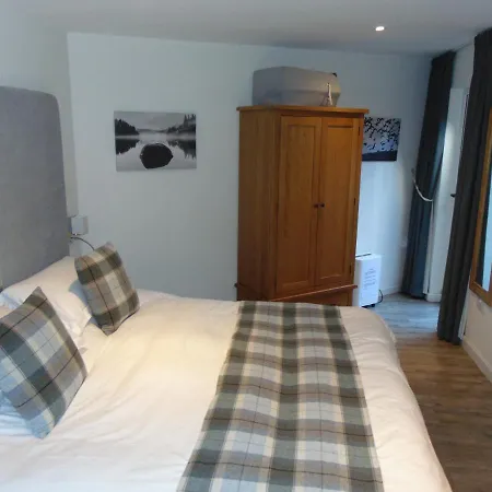 Dreamwood Cottage, Loch Lomond, Luxury Apartment. *