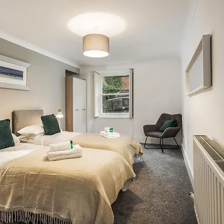 펜션 Renfrew 4-bed Flat 글라스고