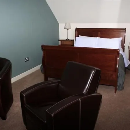 Ashtree House Hotel, Glasgow Airport &