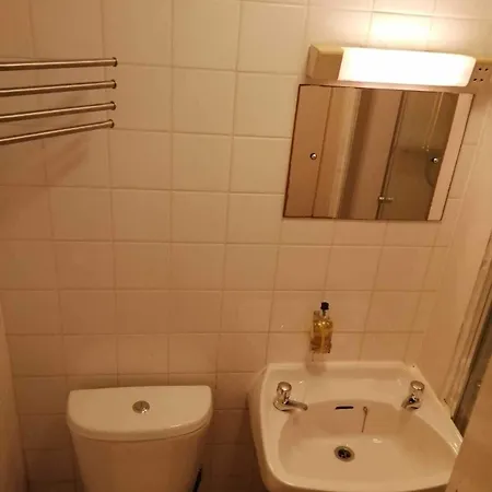 House Πανσιόν 3*