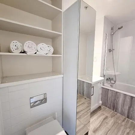 Two Bed Penthouse In The Heart Of Apartamento Glasgow