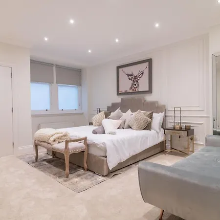 Large Blythswood * Glasgow