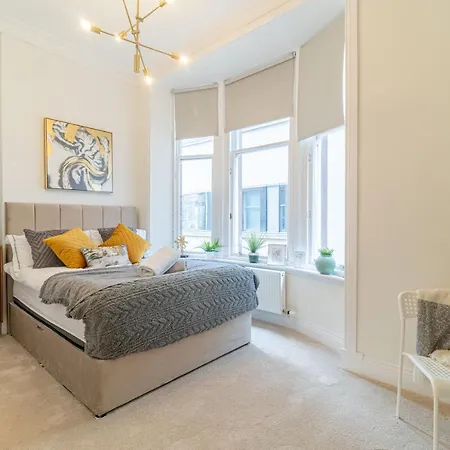 Large Blythswood
