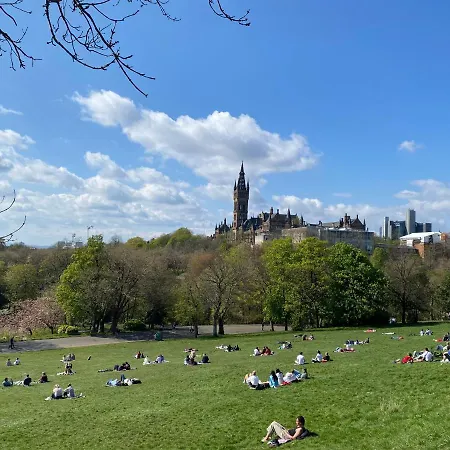 Captivating In Westend Uk * Glasgow