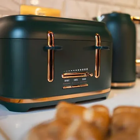 Huntly House - A Like No Other Glasgow