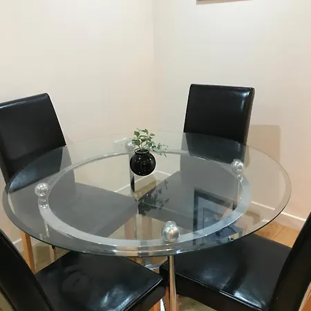 Apartment Apex Fox Street With Free Parking *