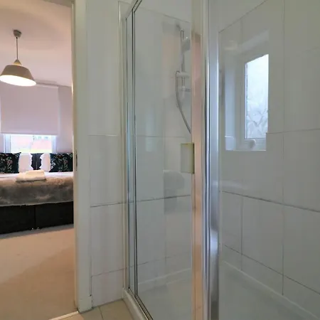 Signature - Moss View Apartment Glasgow