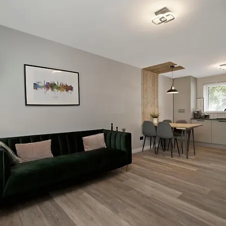 Luxury 1 Bedroom Serviced In Centre * Γλασκώβη