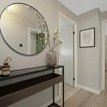 Luxury 1 Bedroom Serviced In Centre Γλασκώβη