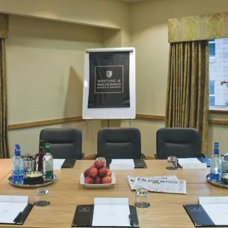 Macdonald Crutherland House Hotell 4*