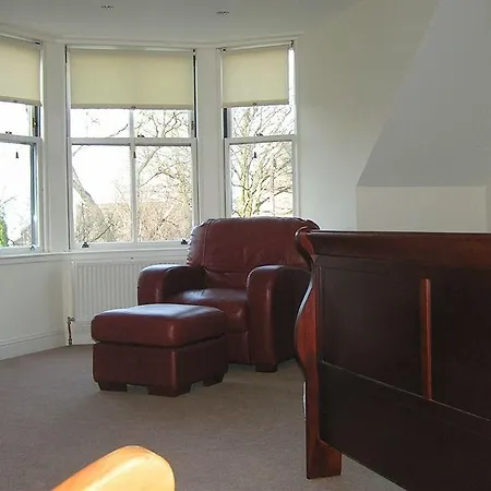 Ashtree House Hotel, Glasgow Airport & Hotel