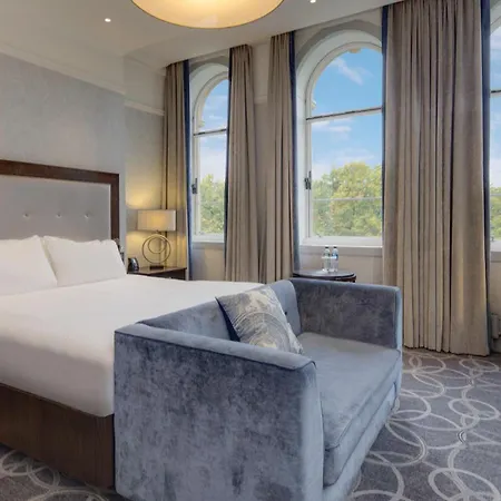 Grosvenor Hotel 4*