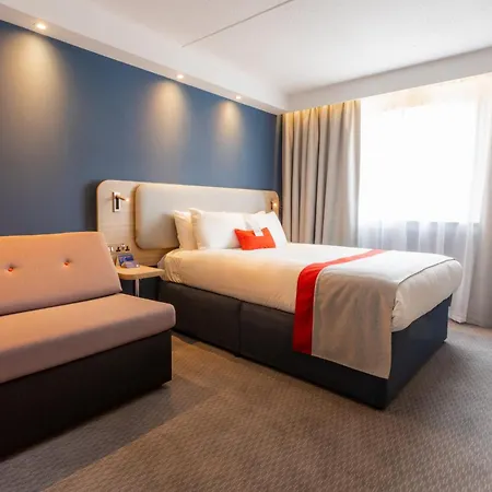 ホテル ホリデイ エクスプレス シアターランド