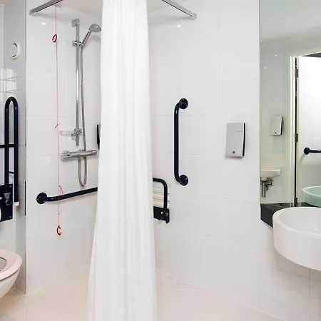 Express Greenock, An Ihg