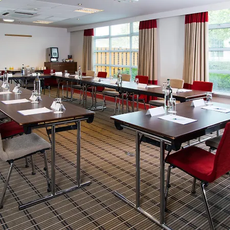 Express - Glasgow Airport By Ihg מלון 3*