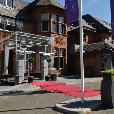 Glynhill & Near Airport גלאזגו