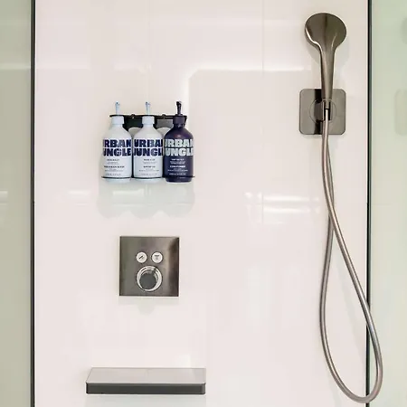 ホテル Yotel