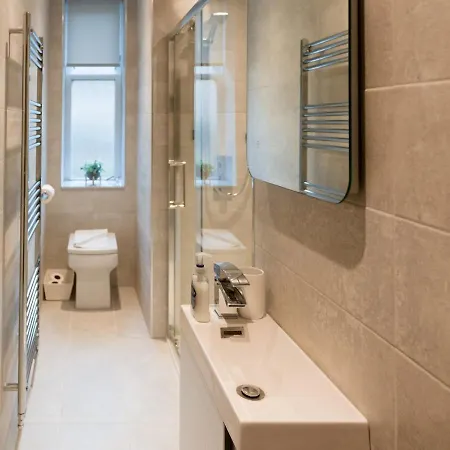 Superb 1bed Flat In Fabulous West End - Pass The Keys * Glasgow