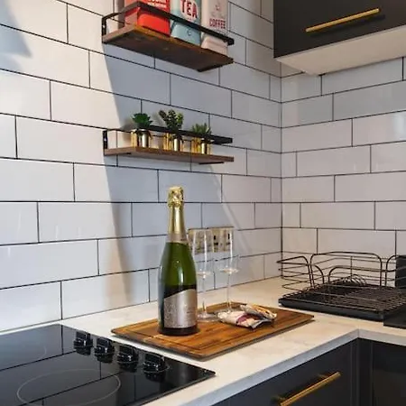 דירה The West End Loft - 5* Retreat - Private Parking! גלאזגו