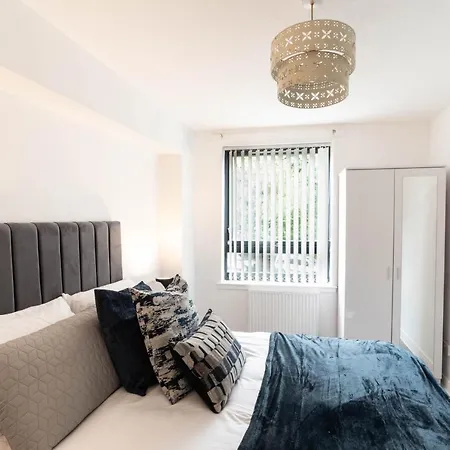 Apartmán Lovely 5 Minutes From Centre, West End And Hydro