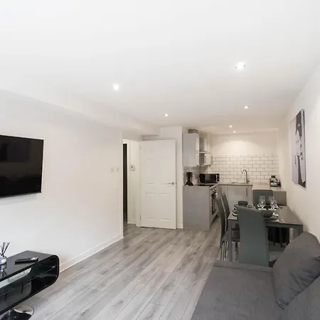 Apartmán Lovely 5 Minutes From Centre, West End And Hydro *