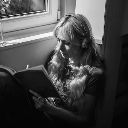 The West End Loft - 5* Retreat - Private Parking! Глазго