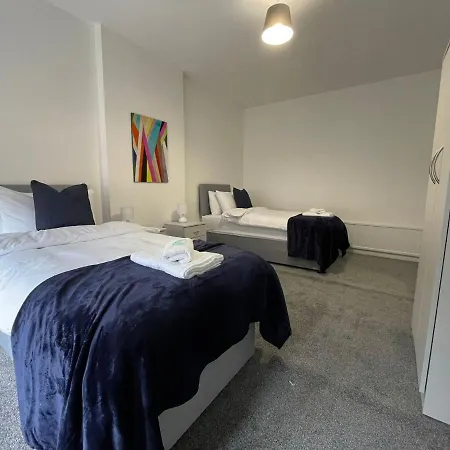 Сasa de vacaciones Cardonald House Glasgow