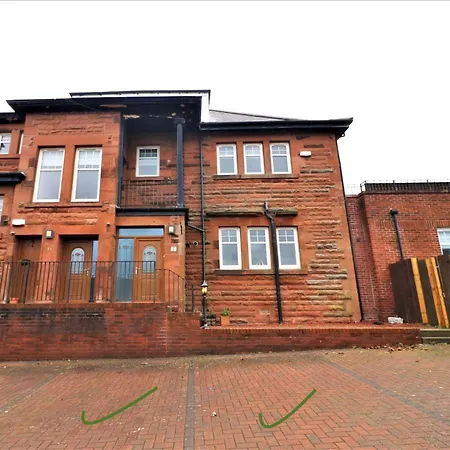 Signature - Greenlees Clubhouse *