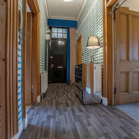 2 Bed In Great Location 15-20 Minutes Walk To Sec Apartamento Glasgow