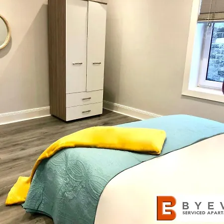 בית נופש Byevo Almar - Close To And Airport - Perfect For Contractors Or Large Groups גלאזגו