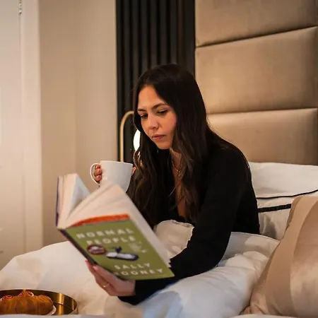 Апартаменты The Wilton - Your Private 5* Escape!