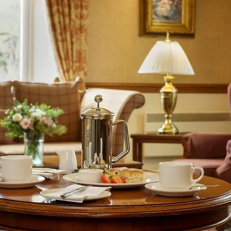Macdonald Crutherland House Hotel 4*