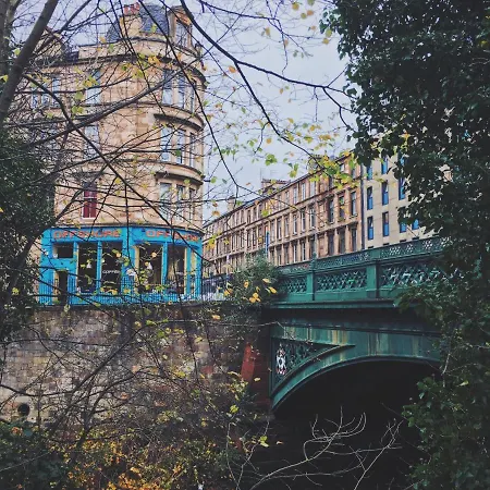 Ξενοδοχείο 69 St Georges Mansions Γλασκώβη