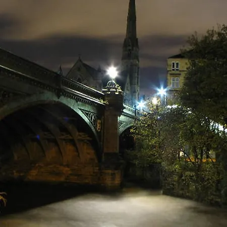 69 St Georges Mansions