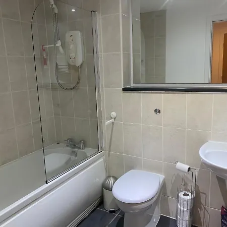 Lägenhet Centre 2 Bedroom Apartment, Secure Parking. Glasgow