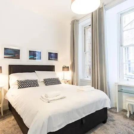 Διαμέρισμα West End 5 Min Walk To Secc And Hydro *