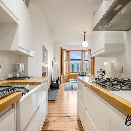 Vavin - Central - Cozy 2 Br-1ba - Free Parking Lägenhet Glasgow