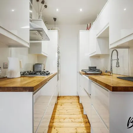 Vavin - Central - Cozy 2 Br-1ba - Free Parking Lägenhet