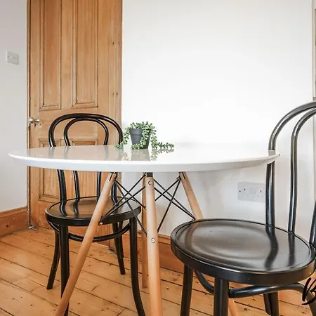 Lägenhet Vavin - Central - Cozy 2 Br-1ba - Free Parking *
