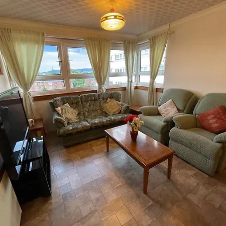 Appartement West End Hidden Gem - Modern 2-bedroom With Residents Patio