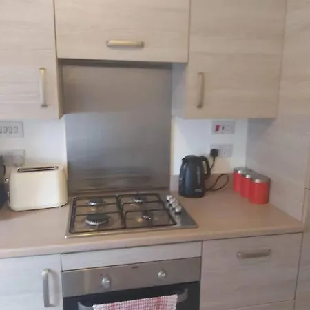 Lejlighed City, Celtic Park & Emirates Stadium Apartment, For Families Or Age Over 23