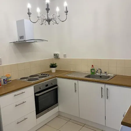 Inviting 1-bed In Merchant City Glasgow