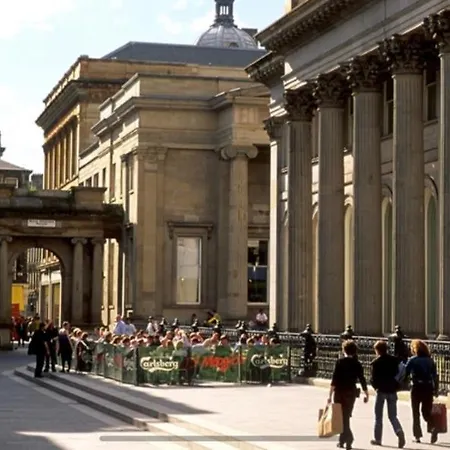 Inviting 1-bed In Merchant City Apartment