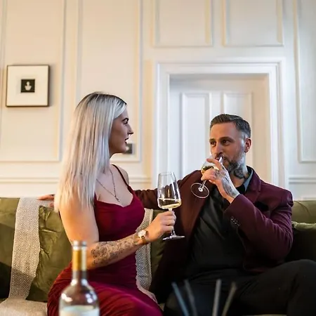 The Devonshire - Your 5 Star West End Stay! * Glasgow