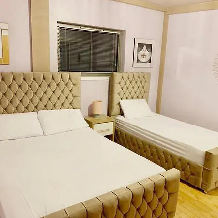 Apartment Designer Penthouse - Centre G1, 3 Bedrooms, 2 Bathrooms, Terrace, Riverview, Off Buchanan Street. *