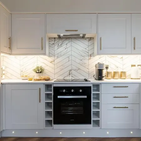 The Devonshire - Your 5 Star West End Stay! * Glasgow