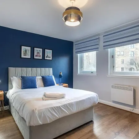 ** Modern Merchant 1 Bed With Free Parking ** * 格拉斯哥