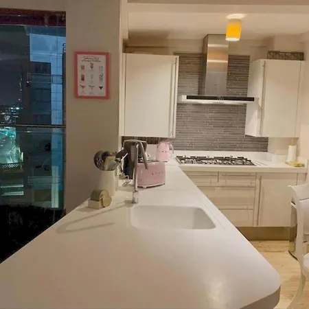 Designer Penthouse With Riverviews - G1 Centre, 3 Bedrooms, 2 Bathrooms, 1 Living / Kitchen. Full Floor, Wrap Around Terrace, Panoramic Views, Off Station / Buchanan Street *