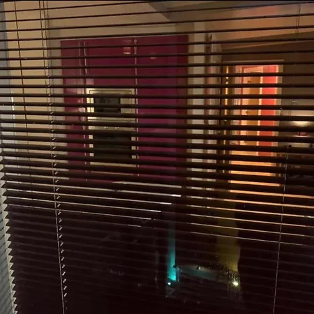 Designer Penthouse With Riverviews - G1 Centre, 3 Bedrooms, 2 Bathrooms, 1 Living / Kitchen. Full Floor, Wrap Around Terrace, Panoramic Views, Off Station / Buchanan Street * Glasgow